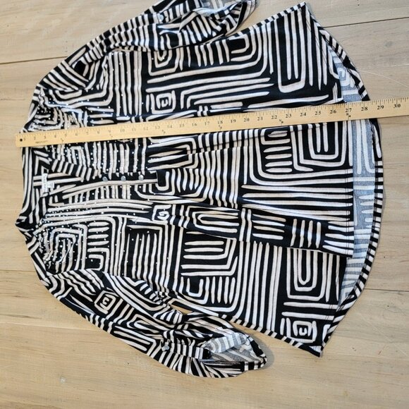 Kate Hill Blouse Sz L Black White Embellished 1/2 Button Front Roll Tab Top - Picture 5 of 9
